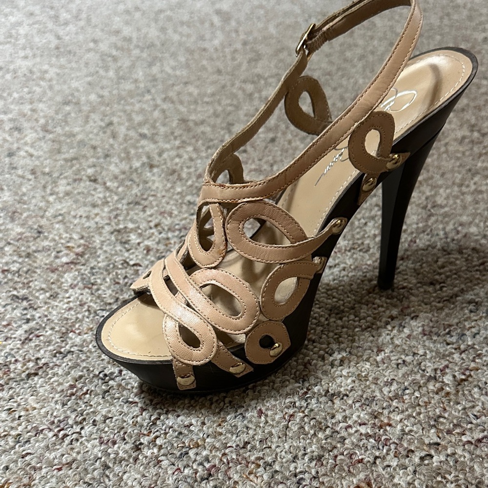 Jessica Simpson Tan Strappy Heels - Picture 3 of 5